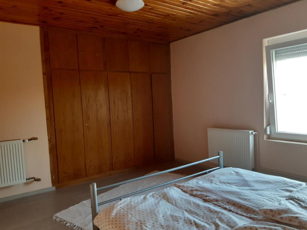 Hotel Toldi Apartman à Keszthely Extérieur photo