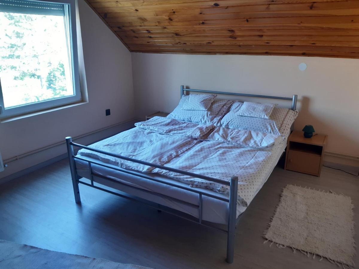 Hotel Toldi Apartman à Keszthely Extérieur photo