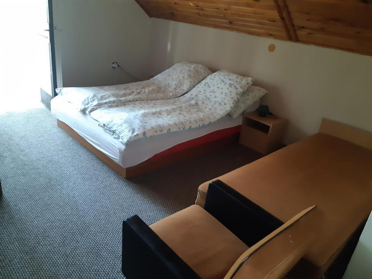 Hotel Toldi Apartman à Keszthely Extérieur photo