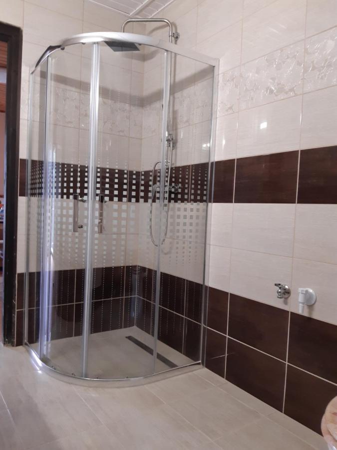 Hotel Toldi Apartman à Keszthely Extérieur photo